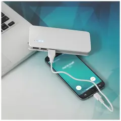 Bild på 10 000 mAh powerbank, med ficklampa - Spare 