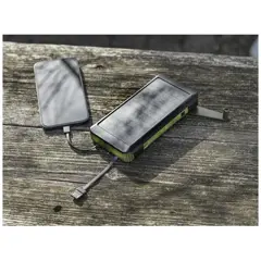 Bild på Soldy 10 000 mAh powerbank med soldynamo av RCS-återvunnen plast