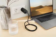 Bild på Philips 65W ultrasnabb PD 3-port USB-väggadapter