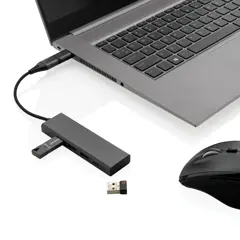 Bild på Terra hub med 3 USB portar i RCS återvunnen aluminium