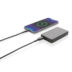 Bild på 5.000 mAh trådlös powerbank i RCS återvunnen plast