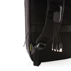 Bild på 4-i-1 kabel med karbinclip