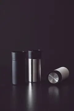 Bild på VINGA Otis thermo to-go-mug