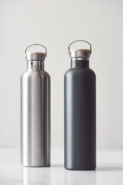 Bild på VINGA Miles termosflaska 1000 ML