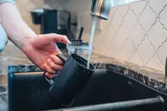Bild på Cube RCS-certifierad kontorsmugg i återvunnet stål 800 ml.