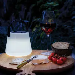 Bild på SolarGlow USB återuppladdningsbar outdoor-lampa RCS plast