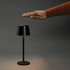 Bild på Zenic RCS återvunnen plast USB laddningsbar bordslampa
