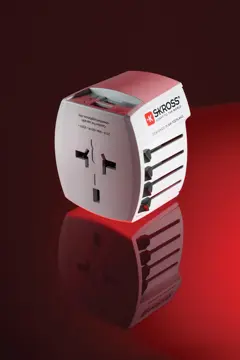 Bild på SKROSS världsreseadapter MUV 2-polig med USB A och C