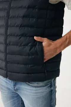 Bild på IQONIQ Meru herrväst i återvunnen polyester