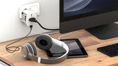 Bild på SKROSS världsreseadapter MUV 2-polig med USB A och C