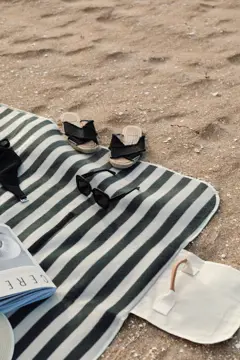 Bild på Vinga Alba picknickpläd stor