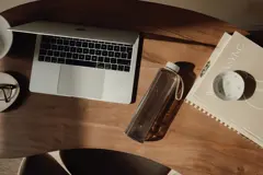 Bild på VINGA Arch återvunnen PET vattenflaska 550 ML