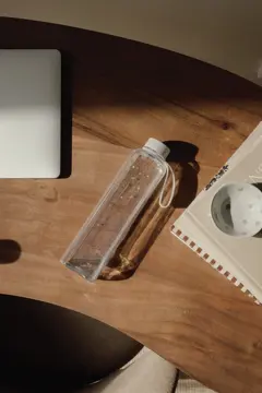 Bild på VINGA Arch återvunnen PET vattenflaska 550 ML