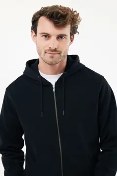 Bild på IQONIQ Abisko hoodie med dragkedja i återvunnen bomull