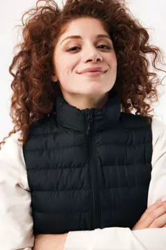 Bild på IQONIQ Meru damväst i återvunnen polyester