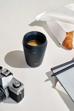 Bild på Topl To Go-glas i återvunnet stål Patenterat 360-lock 235 ml