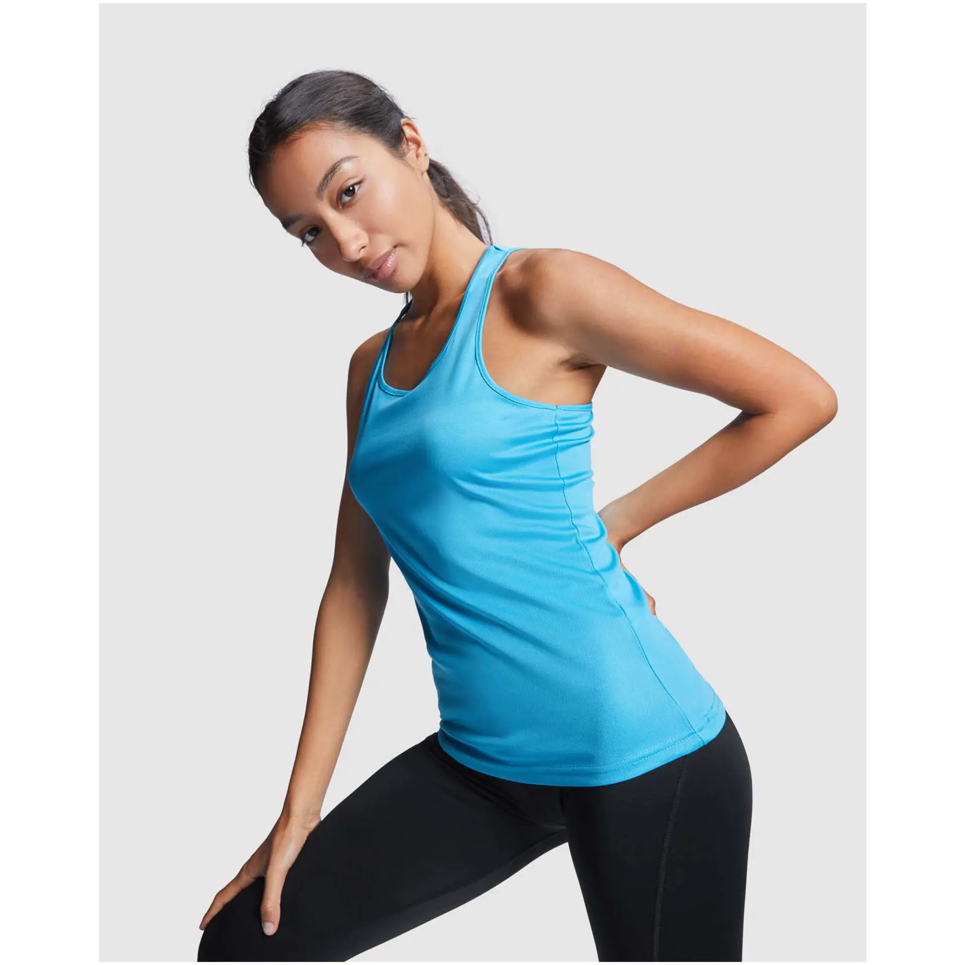 Linne dam, polyester, 140g/m2 - Shura