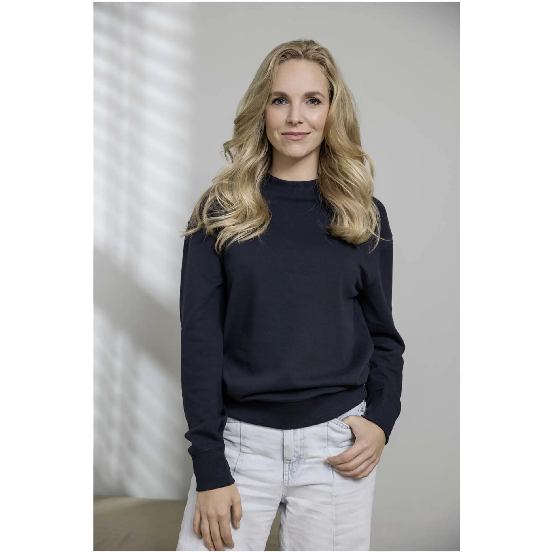 Tröja unisex, rund hals, återvunnet material - Jet