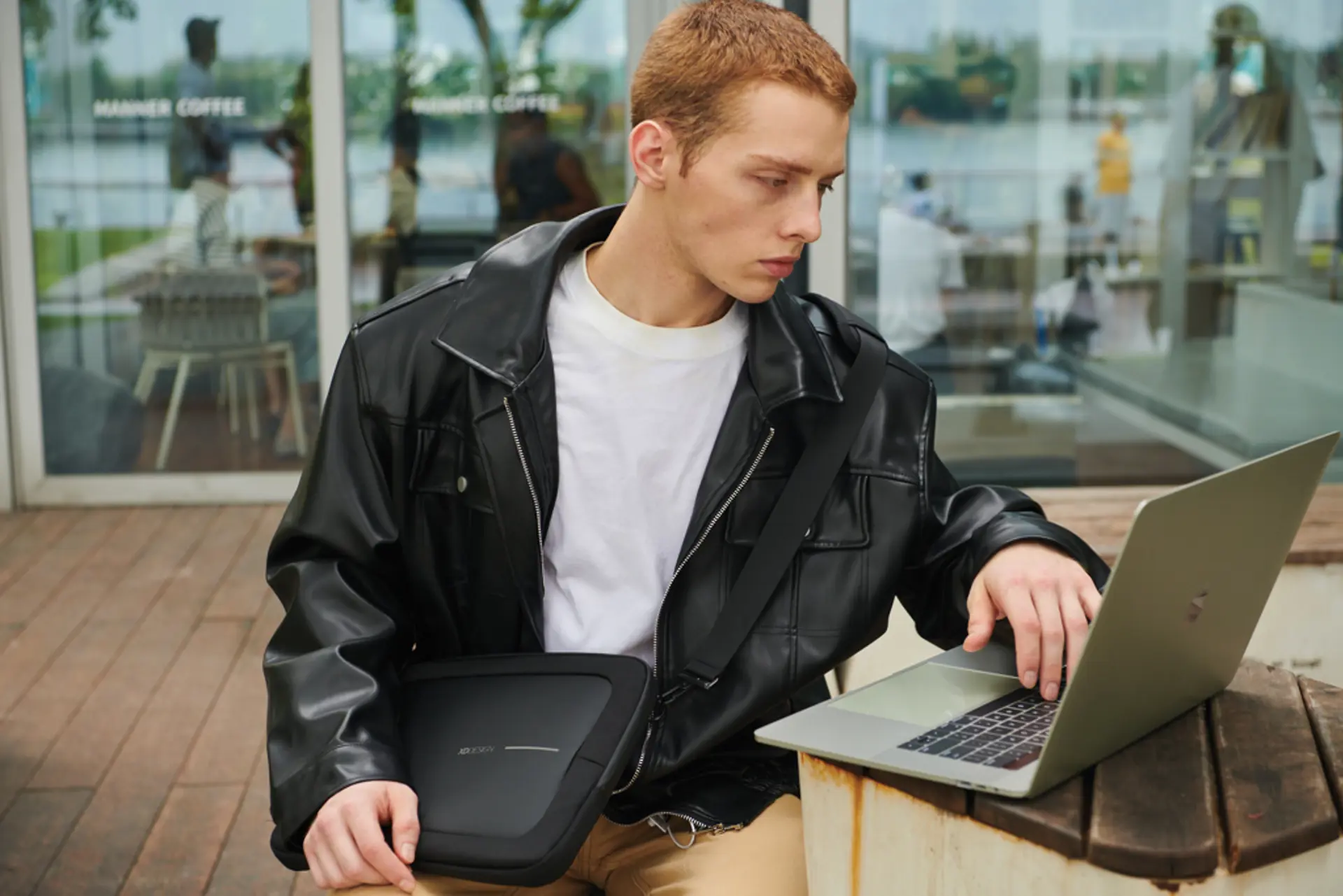 Bild på XD Design 16" Laptopväska