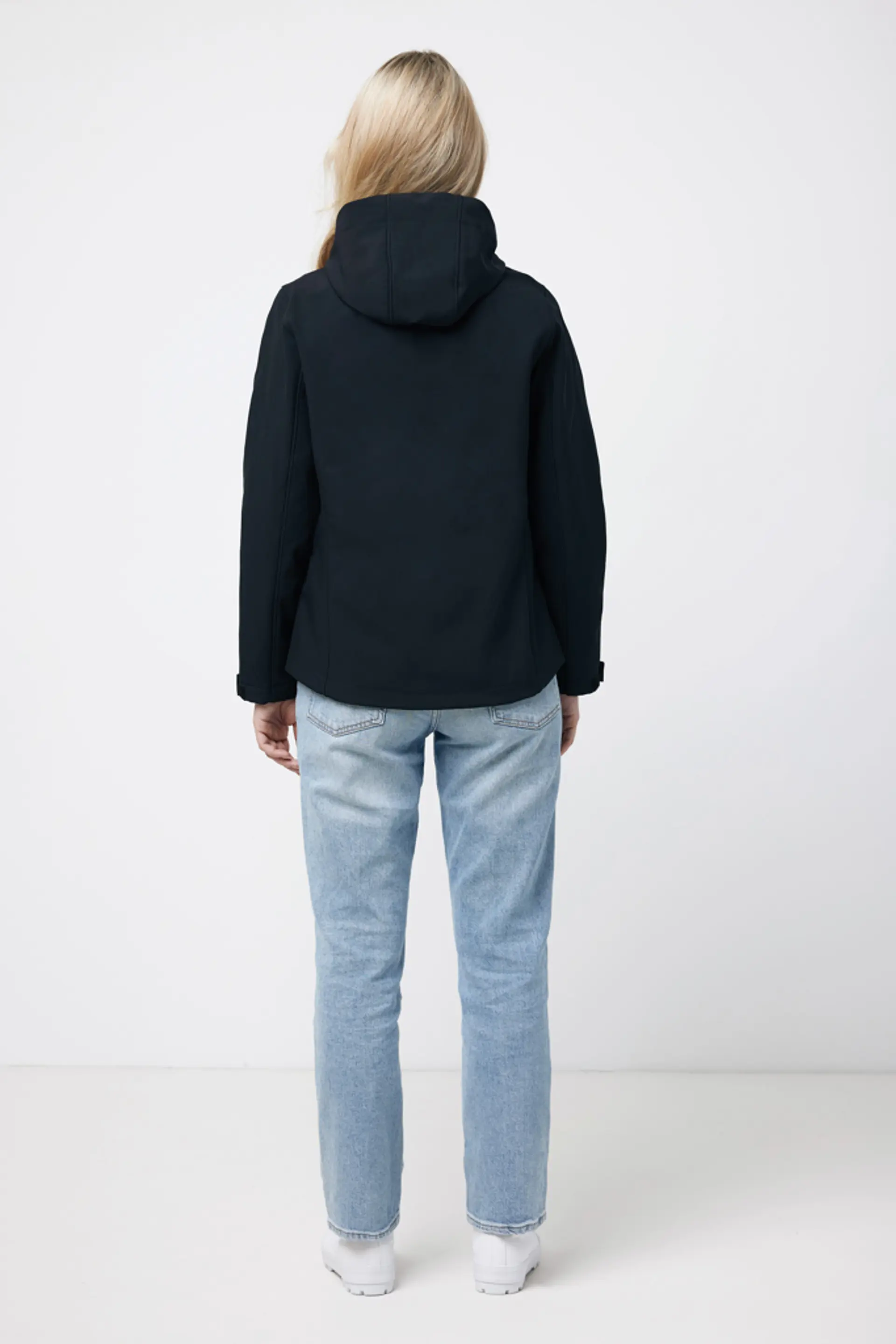 Bild på IQONIQ Makalu soft shell damjacka i återvunnen polyester