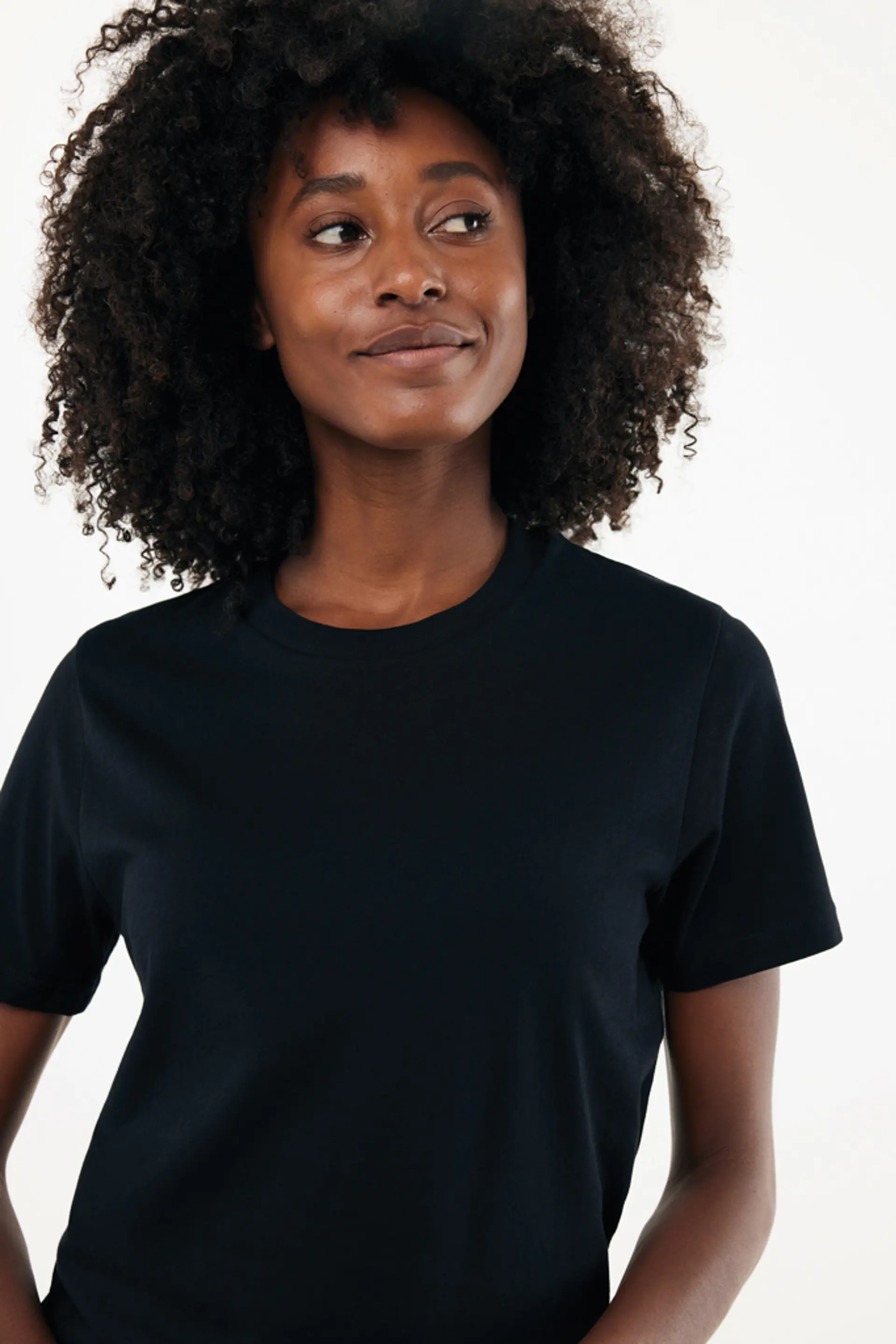 Bild på IQONIQ Brett t-shirt i återvunnen bomull