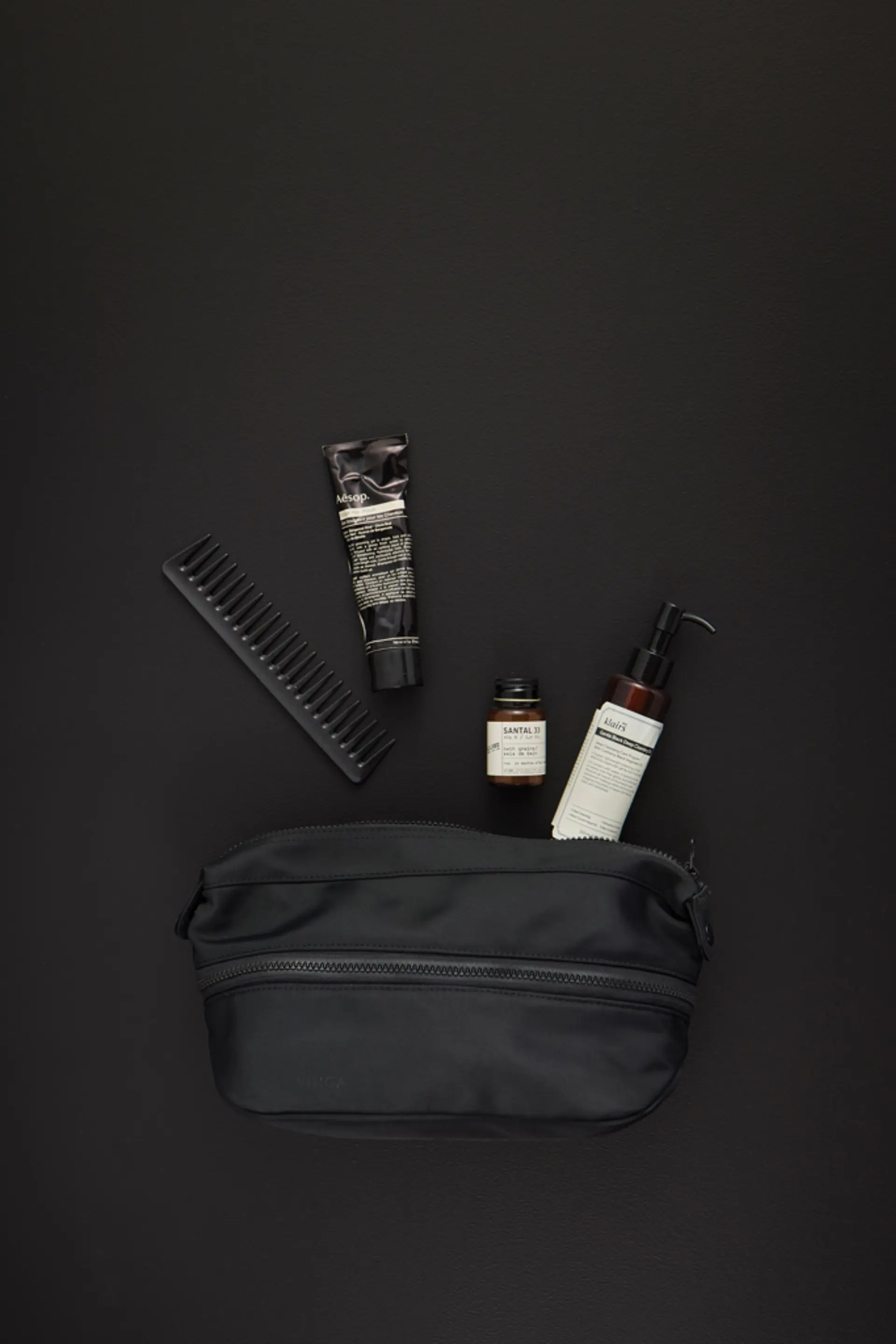 Bild på VINGA Baltimore Neo RCS expandable toiletry bag